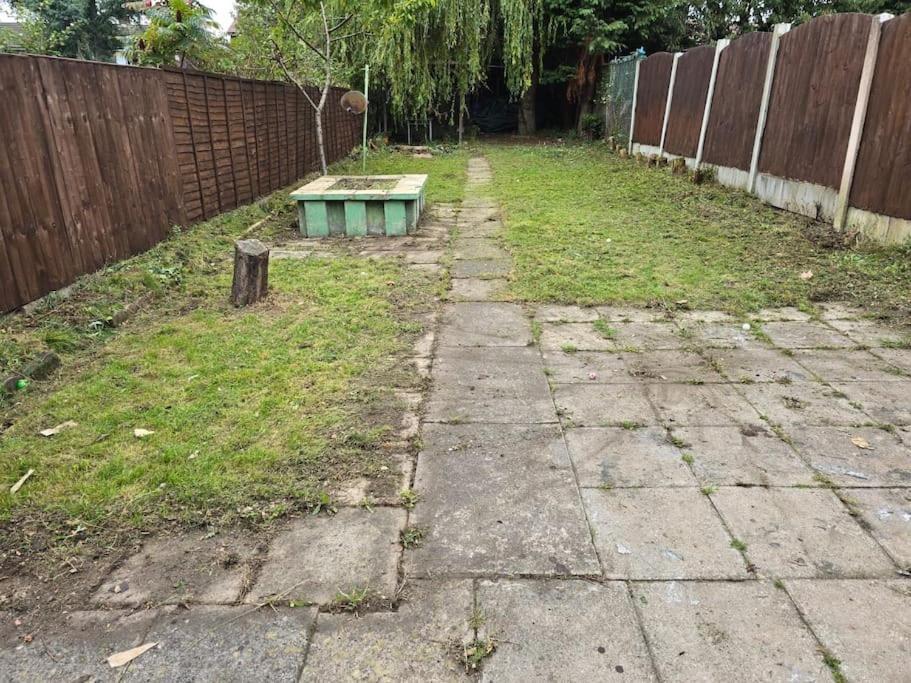 As Peaceful Home Bescot Exterior photo